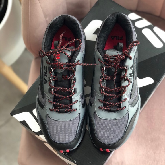 NIB FILA | Men’s Reminder Sneakers - Picture 3 of 4